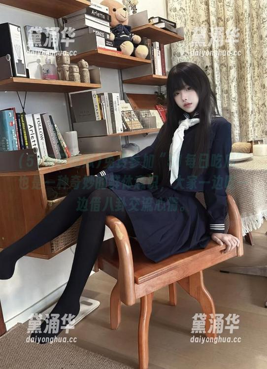 51每日吃瓜 免费参加“51每日吃瓜”也是一种奇妙的群体意识,大家一边吃一边借八卦交流心情。