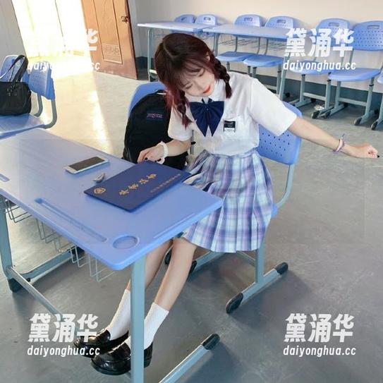 91icg 各路瓜友聚集在91icg的入口,我的心中暗暗期待,今天又会爆出怎样的奇闻!