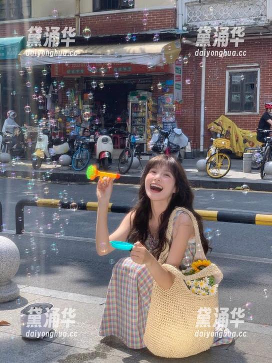 91黑料 小心!91黑料官网的瓜可能让你一不小心吃撑,还想继续来!