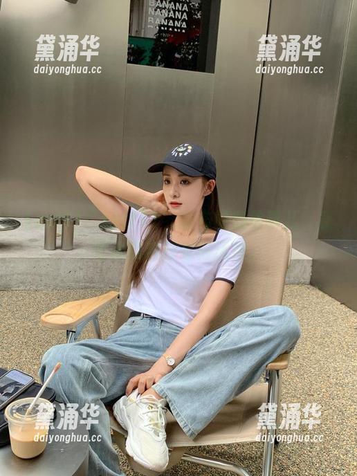 zztt “zztt11”发布的倒霉事儿,感觉比我自己过得还惨。