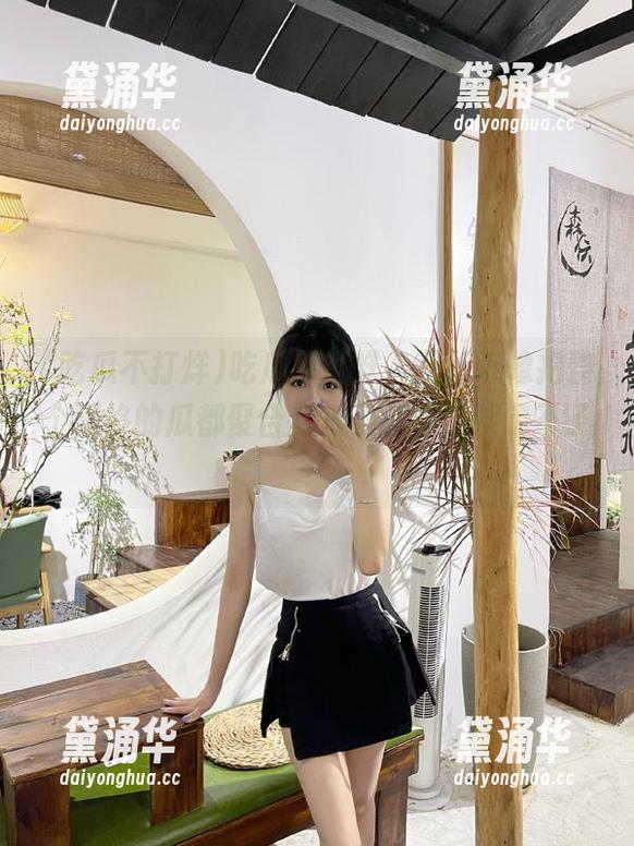 吃瓜不打烊 吃瓜不打烊,网址好像把整个网络的瓜都聚合起来了,想走都走不了!