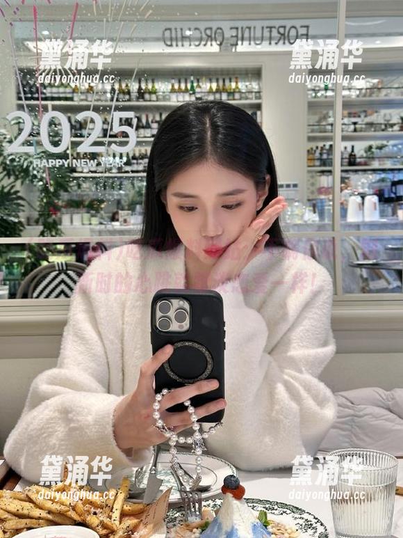 吃瓜爆料 吃瓜爆料网站:不瞒你说,刷新时的心跳就跟谈恋爱一样!