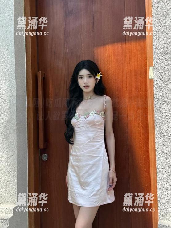 吃瓜网 吃瓜网下载的资源就像小吃摊的美食,让人欲罢不能,真的是一盘又一盘。
