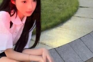 吃瓜网视频热议：今儿个这瓜看得我思绪万千，心里默默为从未见过的戏码点赞！