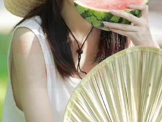 吃瓜网,紧跟潮流,观看今日最新热议话题。