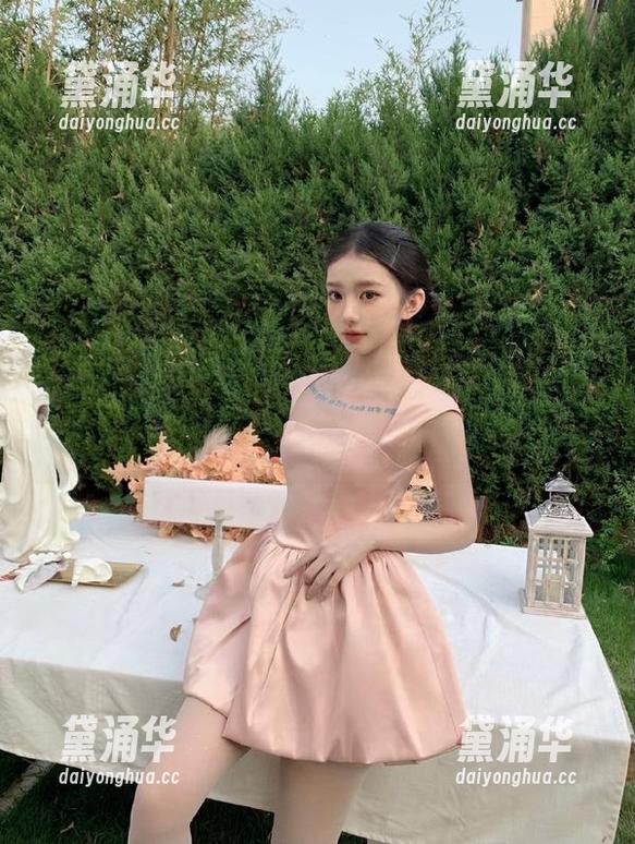 吃瓜网址 入口就在眼前,各大网红的吃瓜网址汇聚了多少八卦?我快忍不住了!