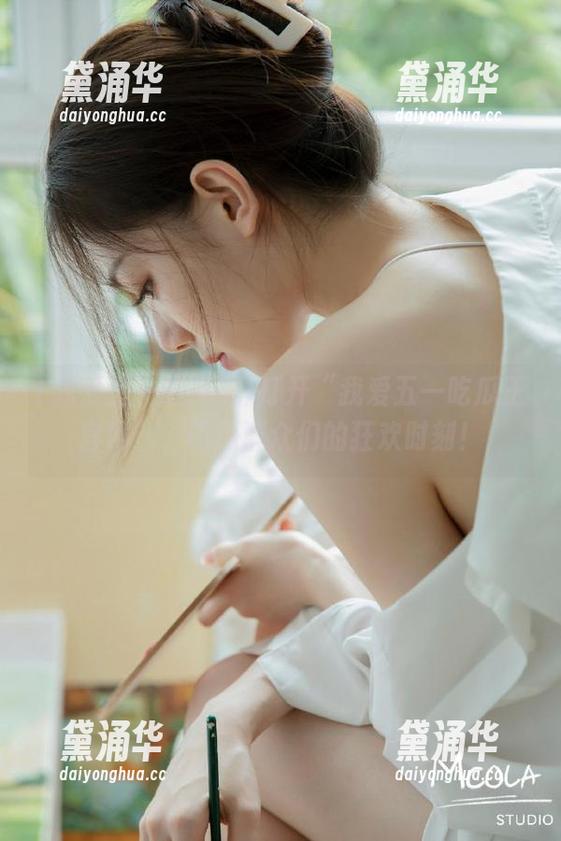 打开“我爱五一吃瓜王官网”，吃瓜群众们的狂欢时刻！