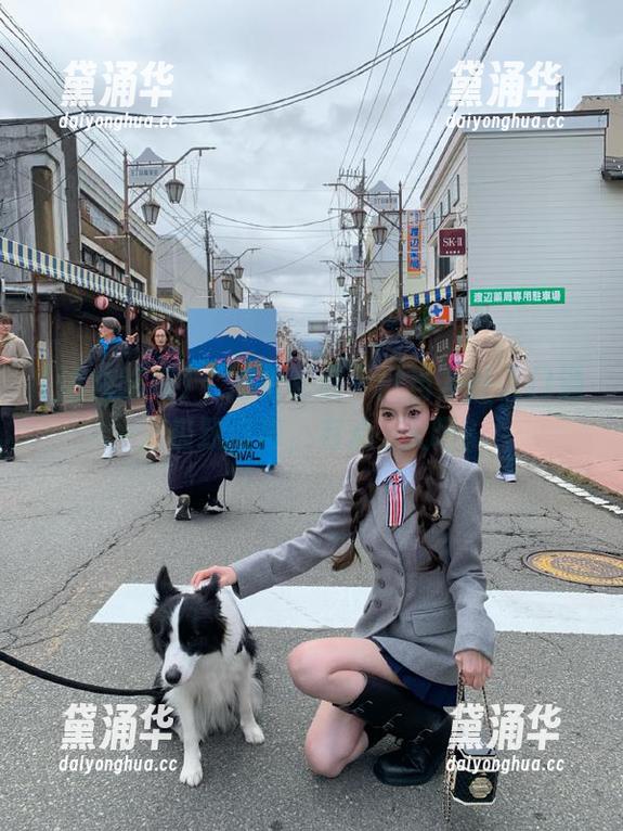 海角吃瓜 “海角吃瓜”:当八卦入口遇上极致好奇,有点瘆人吧?