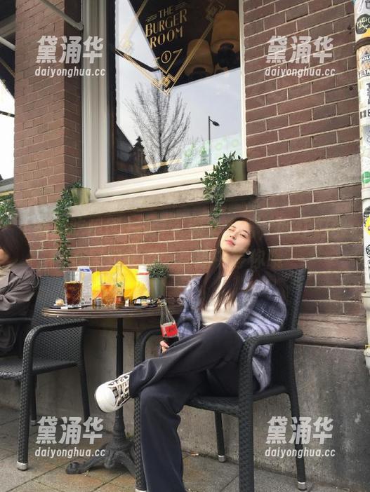 抖音资源太丰富，网红们都在黑料吃瓜网直播中等你哦～