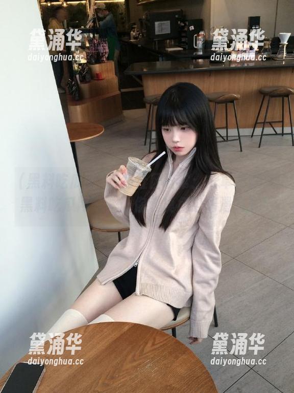 黑料吃瓜网 海角社区日常:安卓里的‘黑料吃瓜网’,让你边摸鱼边偶遇八卦!