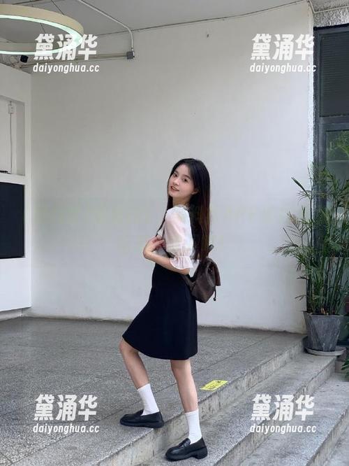 黑料社 玩转ios,黑料社APP助你追剧吃瓜,快下吧!