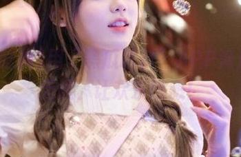用“黑瓜吃料”APP淹没日常无趣，让欢乐四溅！